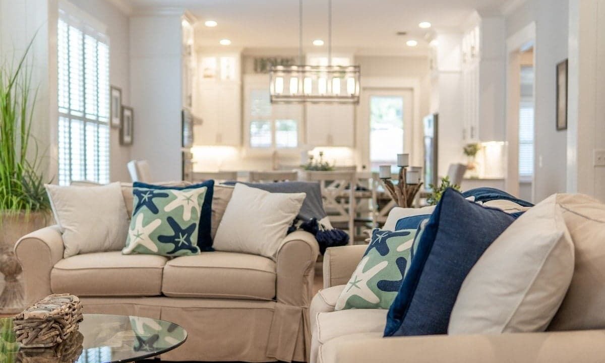 Photo of Livingroom in King City
