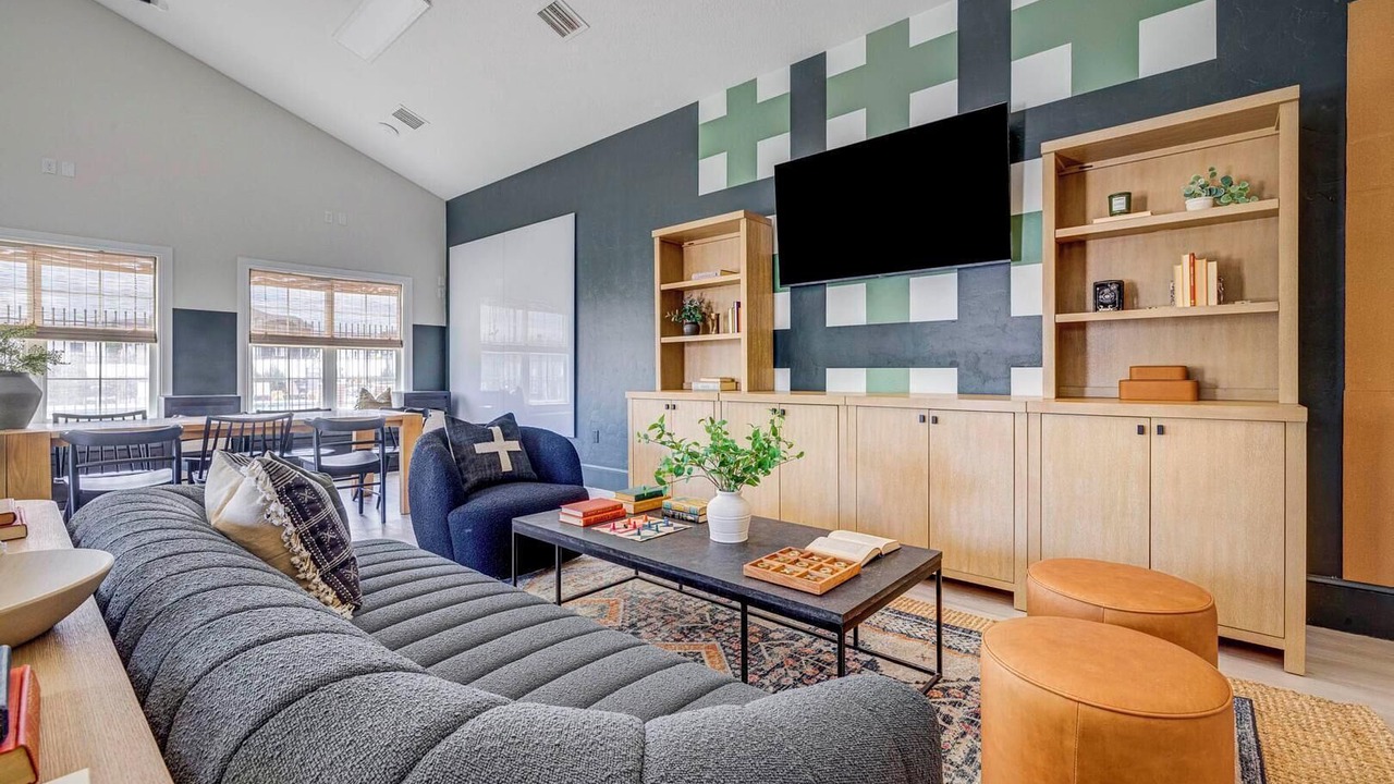 Photo of Livingroom in Herriman