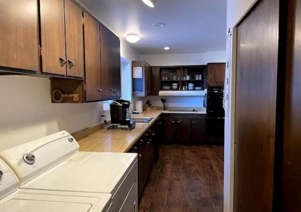 Photo of Kitchen in Sandy