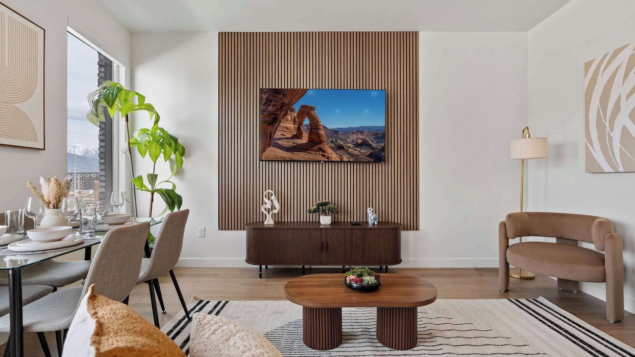 Photo of Bedroom in People's Freeway