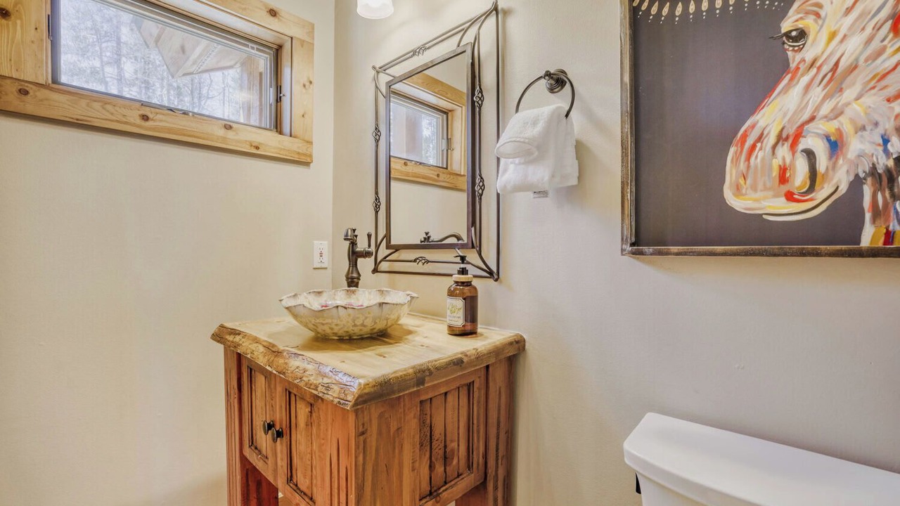 Photo of Bathroom in Warrior's Mark West
