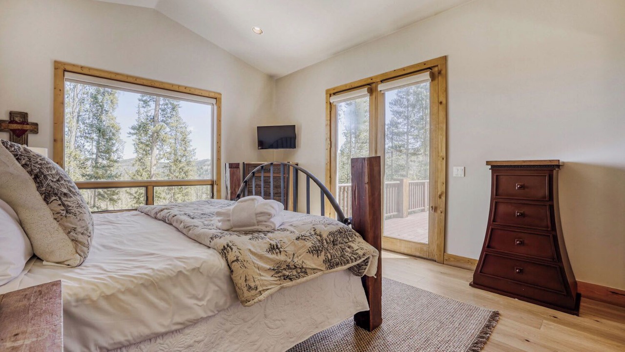 Photo of Bedroom in Warrior's Mark West