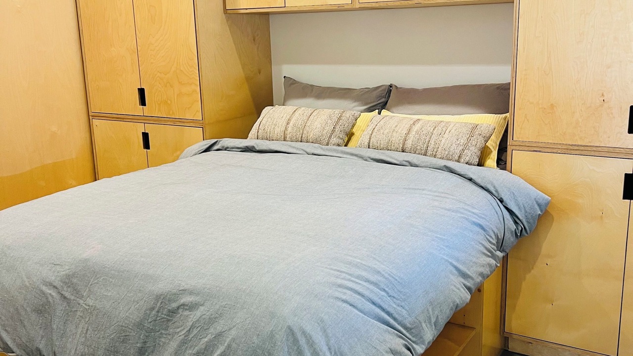 Photo of Bedroom in Central City