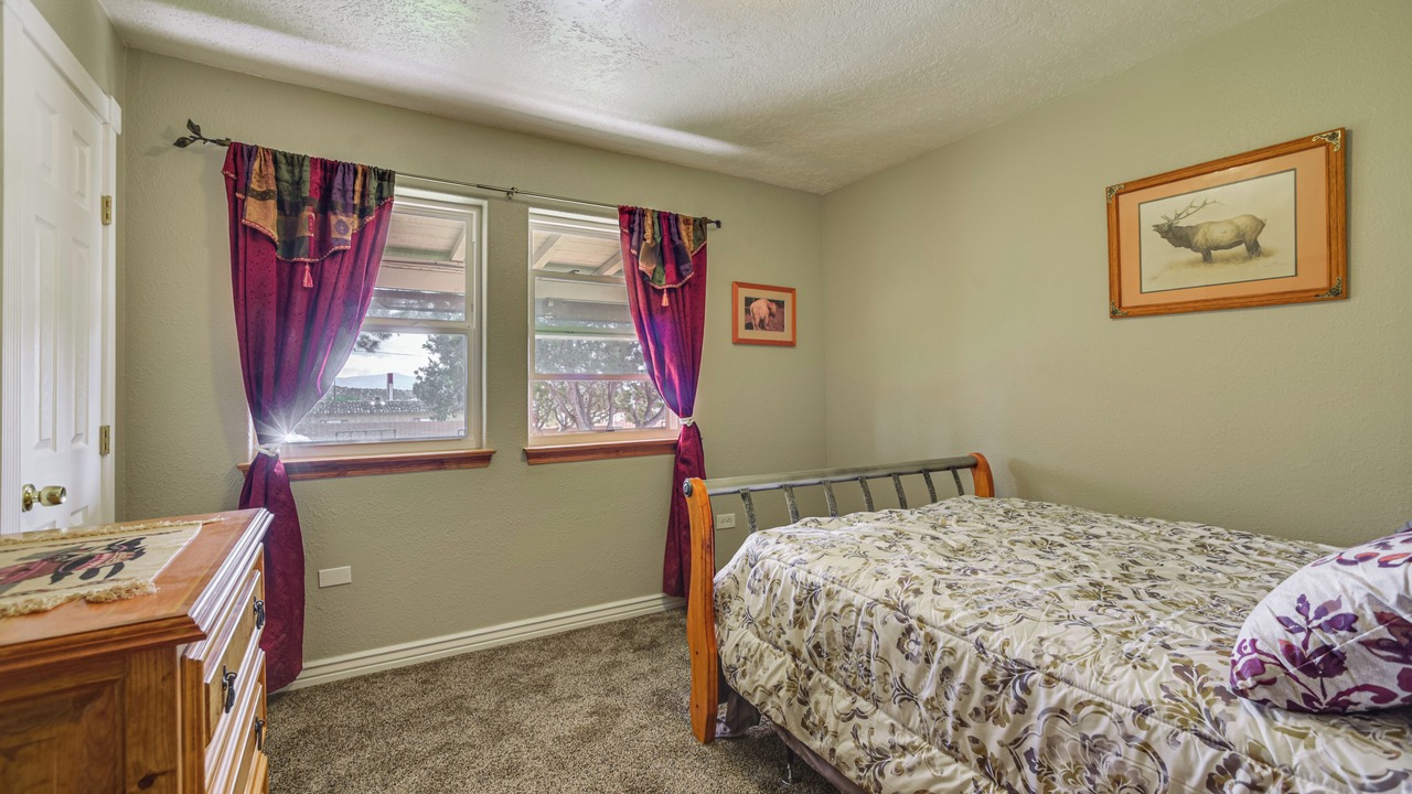 Photo of Bedroom in Nambe Pueblo