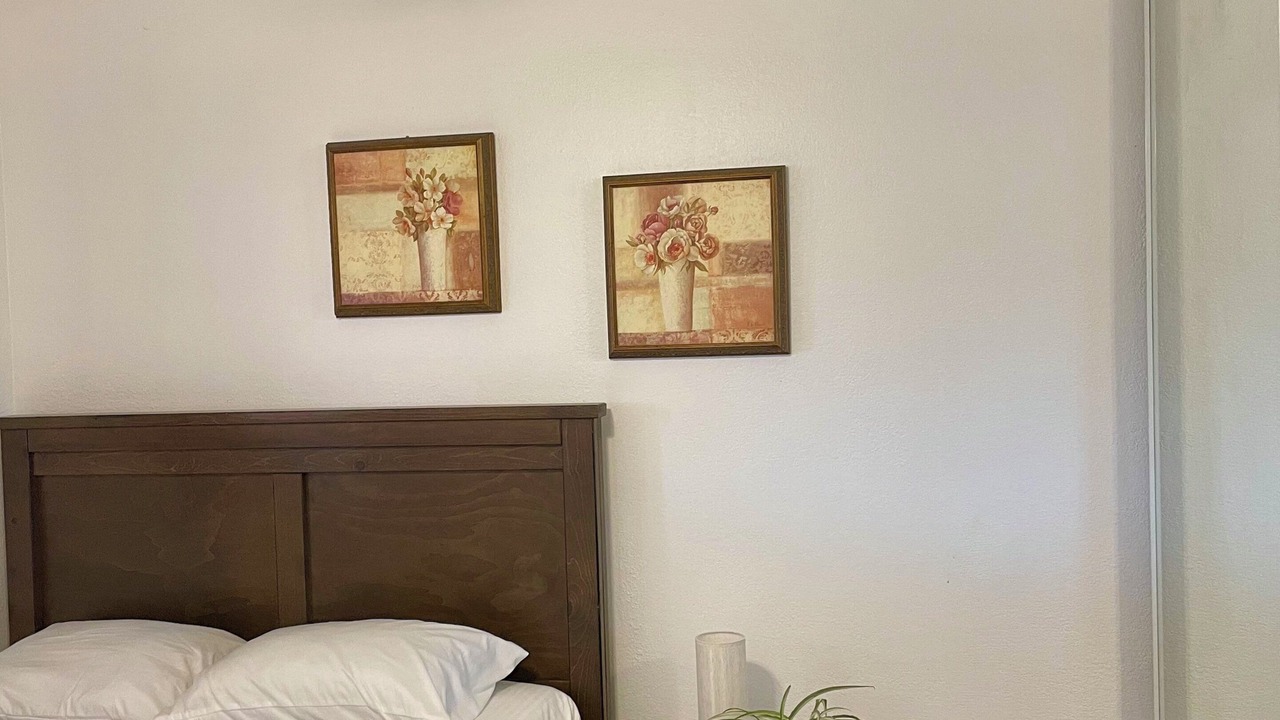 Photo of Bedroom in Central Escondido