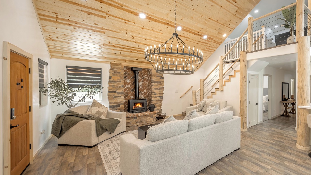Photo of Livingroom in Big Bear