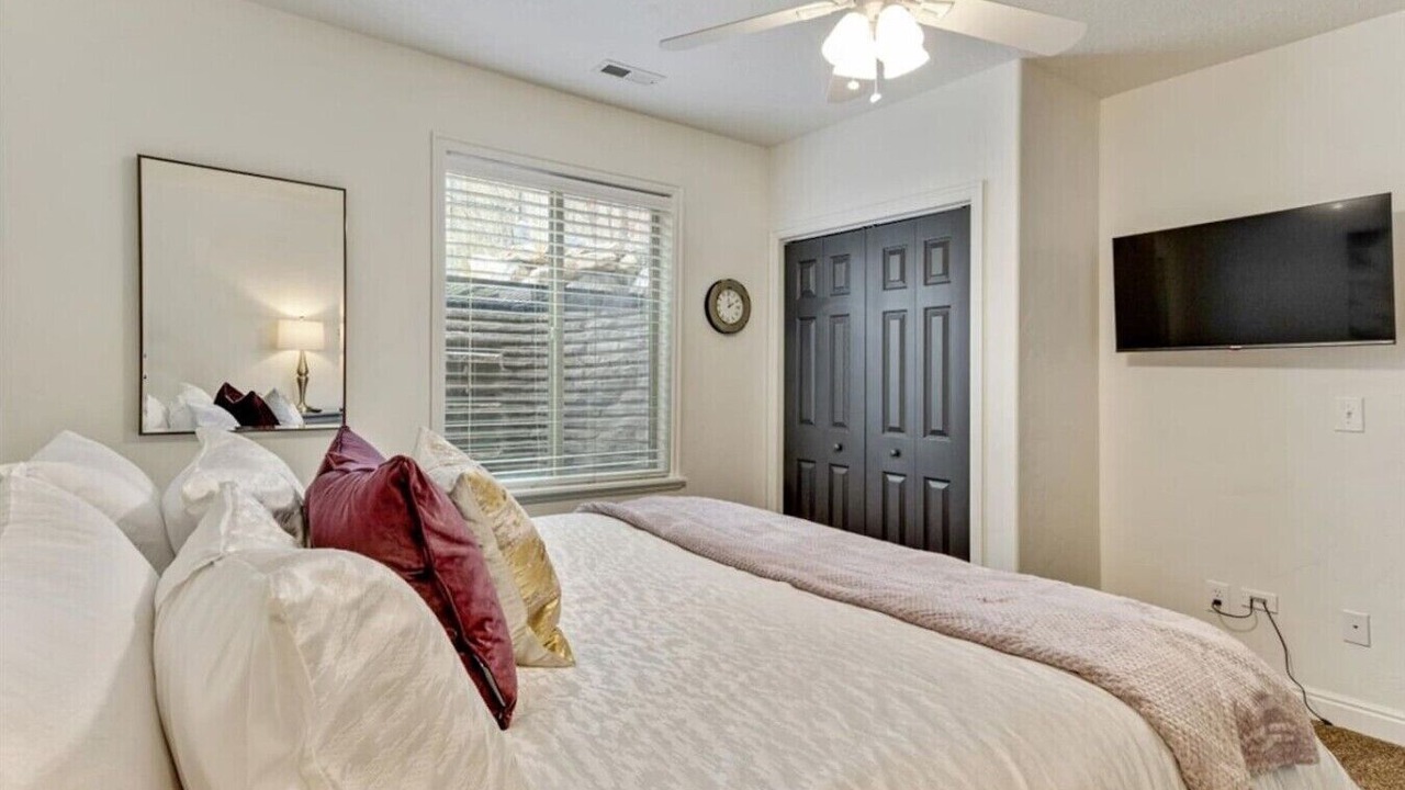 Photo of Bedroom in Orchard North