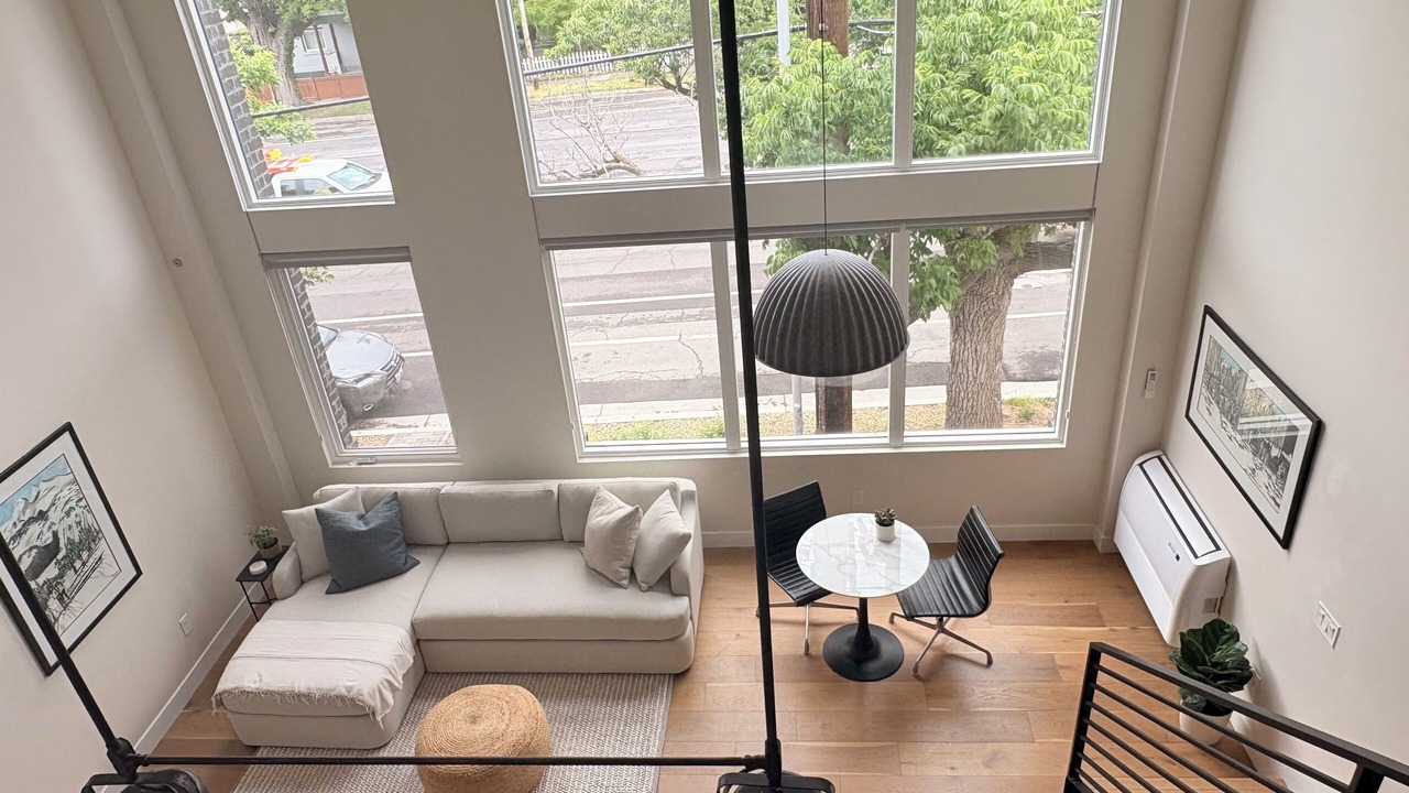 Photo of Livingroom in East Central