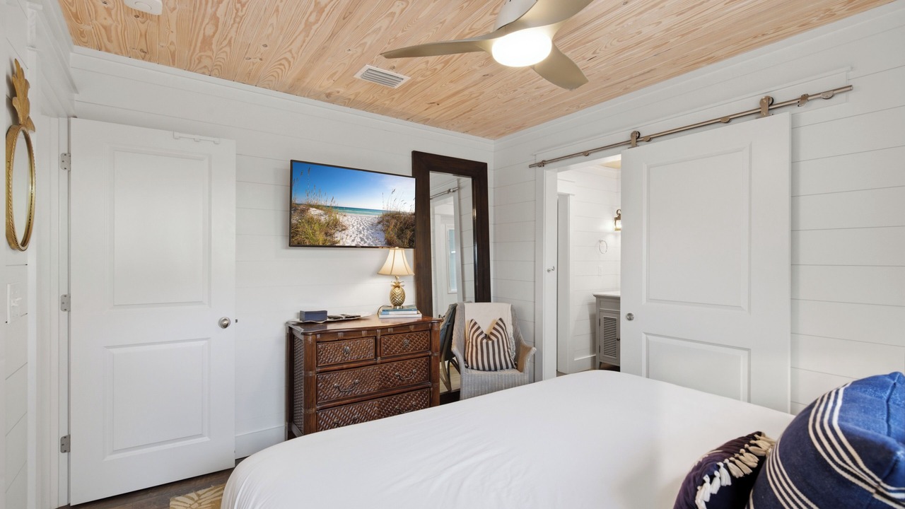 Photo of Bedroom in Santa Rosa Beach