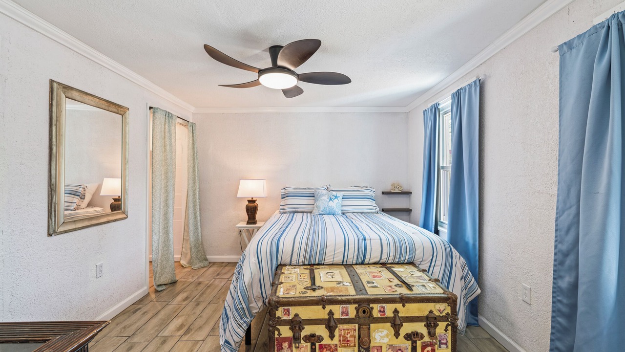Photo of Bedroom in Chassahowitzka