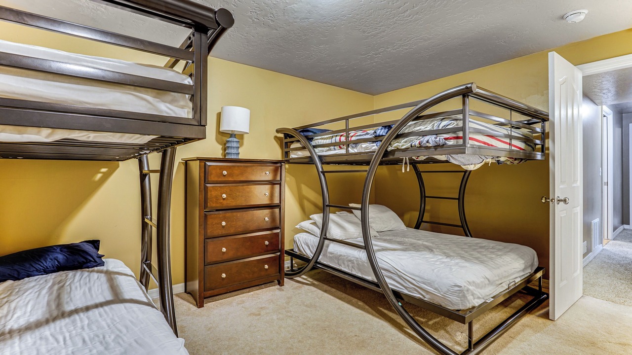 Photo of Bedroom in Draper