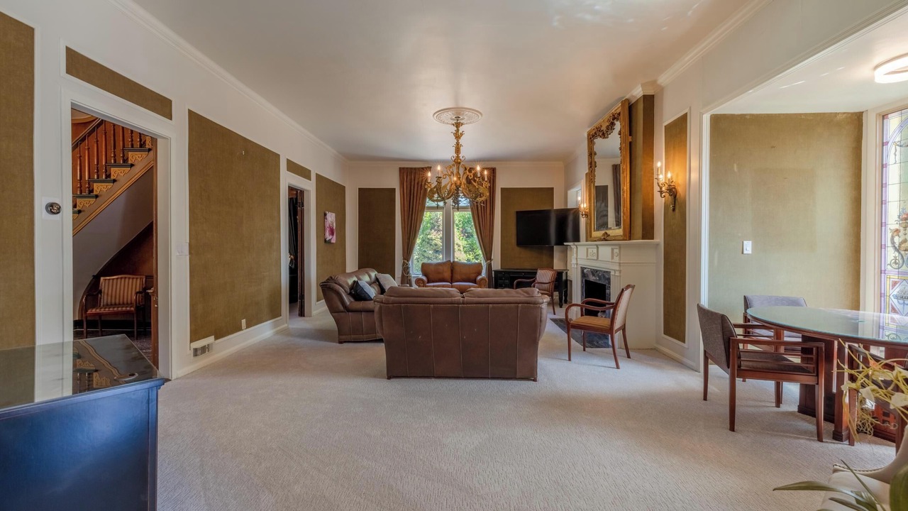 Photo of Livingroom in Lower Avenues