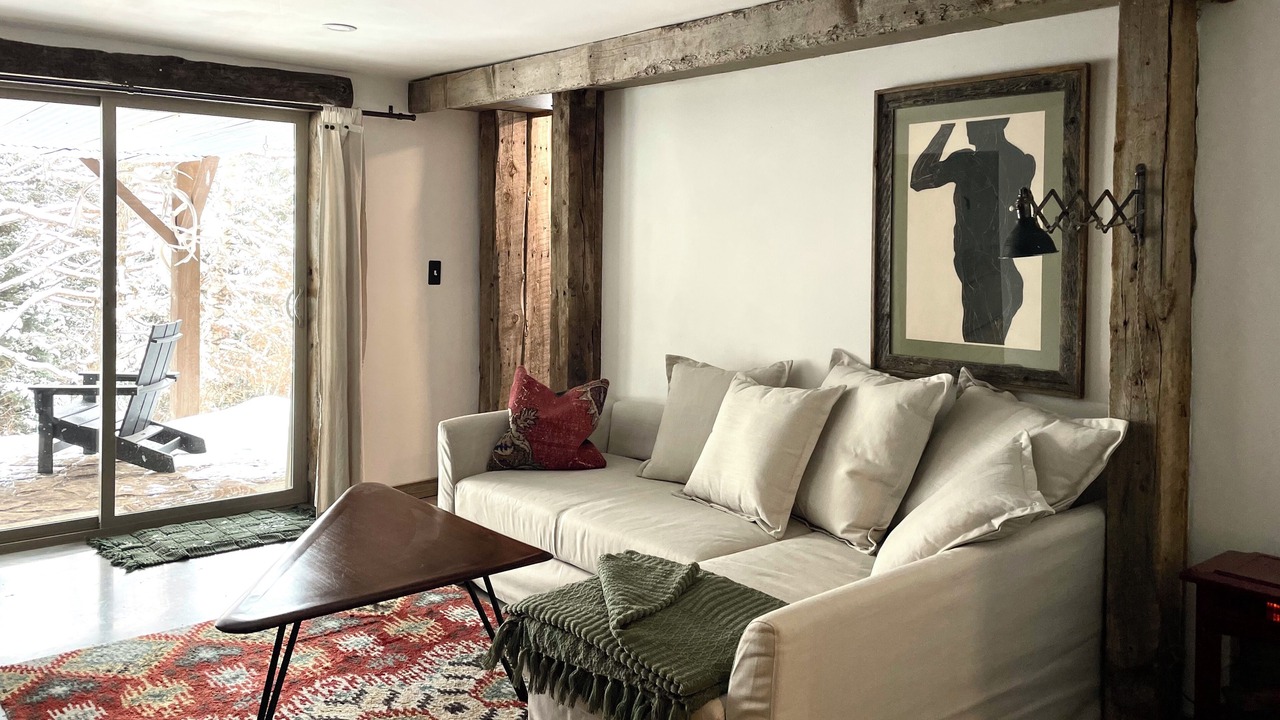 Photo of Livingroom in Summit Park