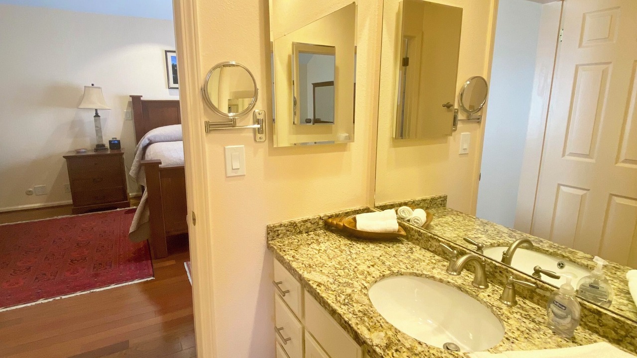 Photo of Bathroom in Cottonwood Heights