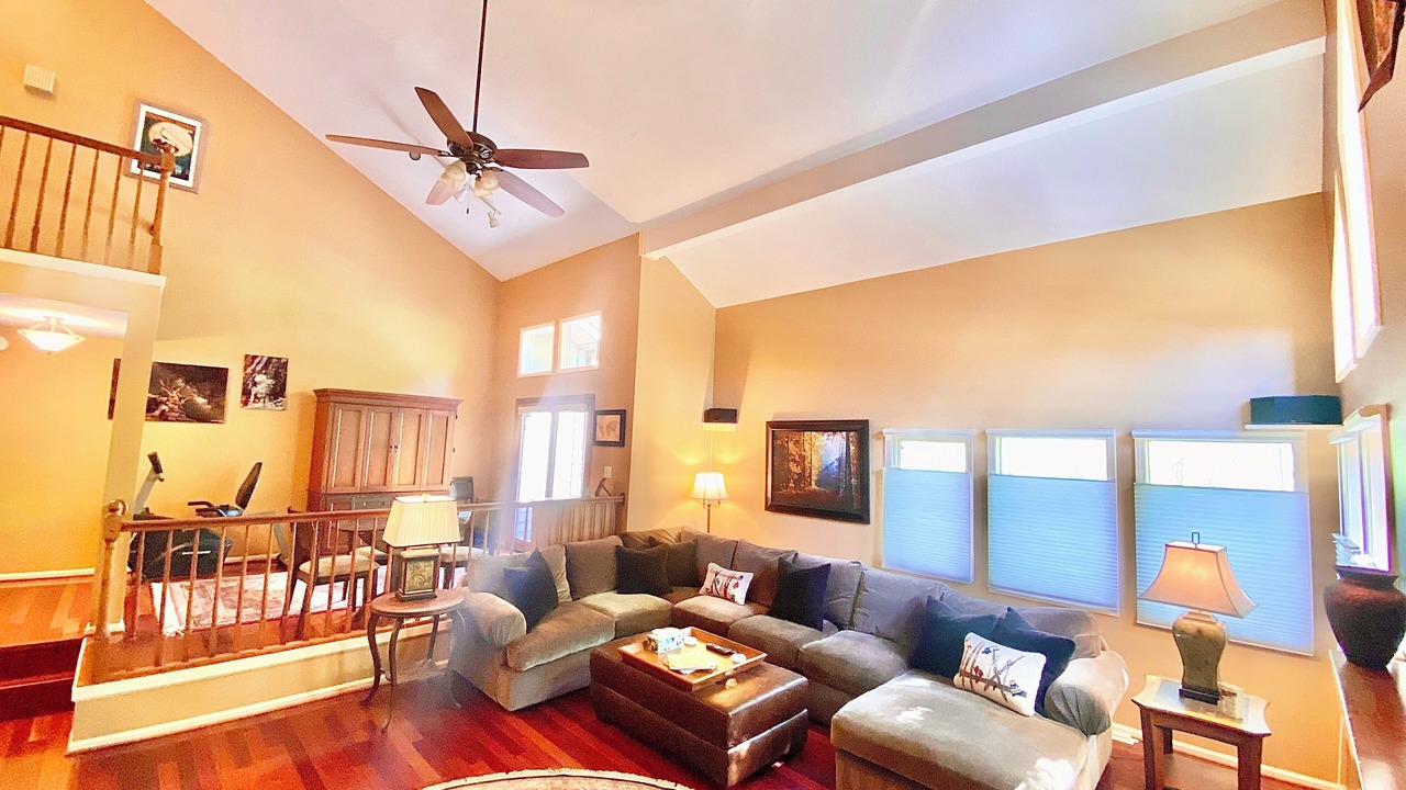 Photo of Livingroom in Cottonwood Heights