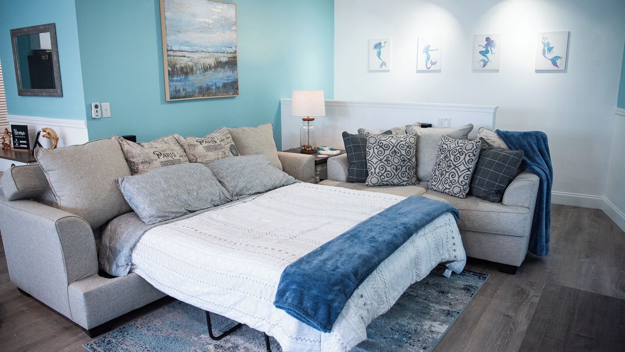 Photo of Bedroom in Weeki Wachee Gardens