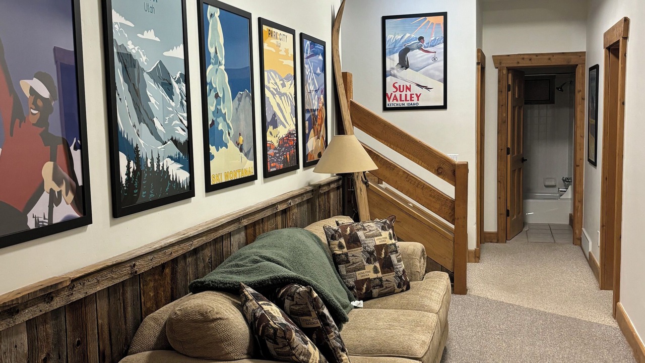 Photo of Bedroom in Summit Park