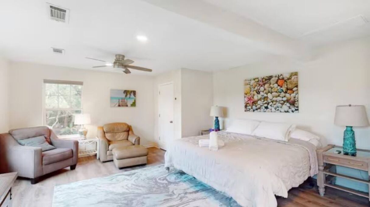 Photo of Bedroom in Ono Island