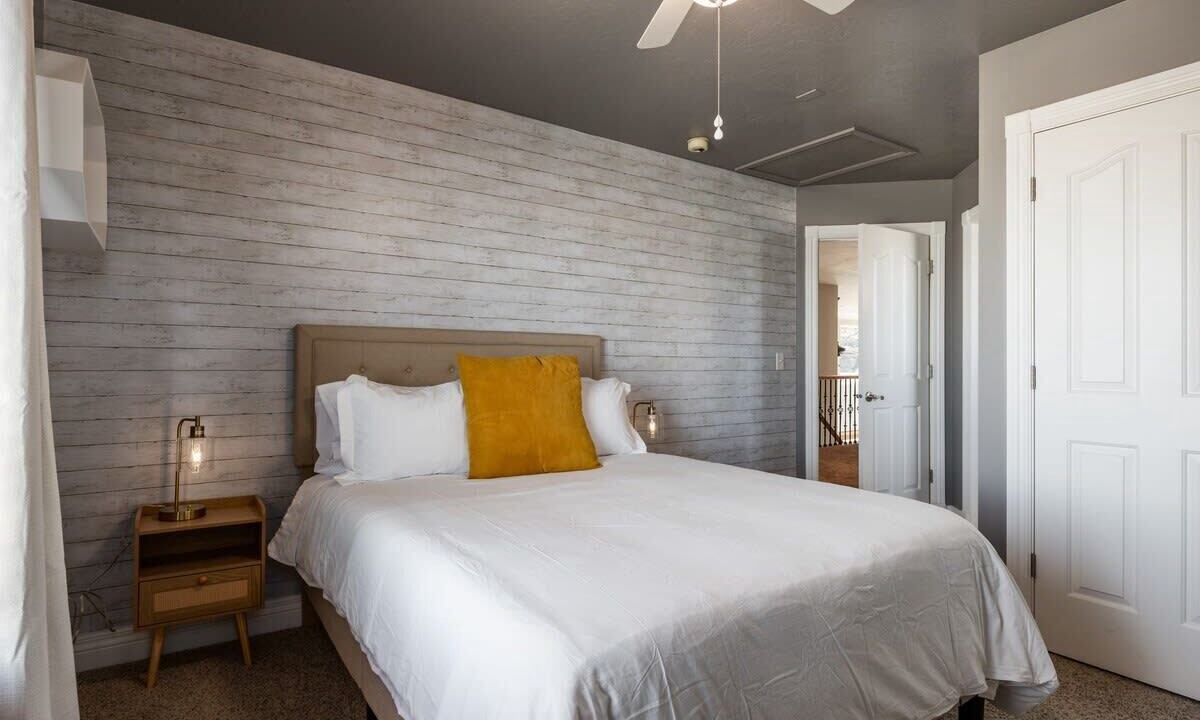 Photo of Bedroom in North Salt Lake