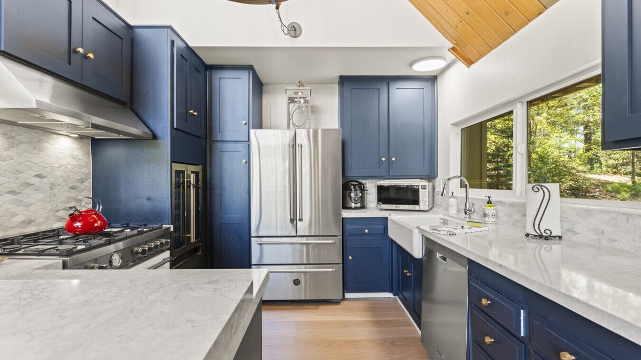 Photo of Kitchen in Blue Jay