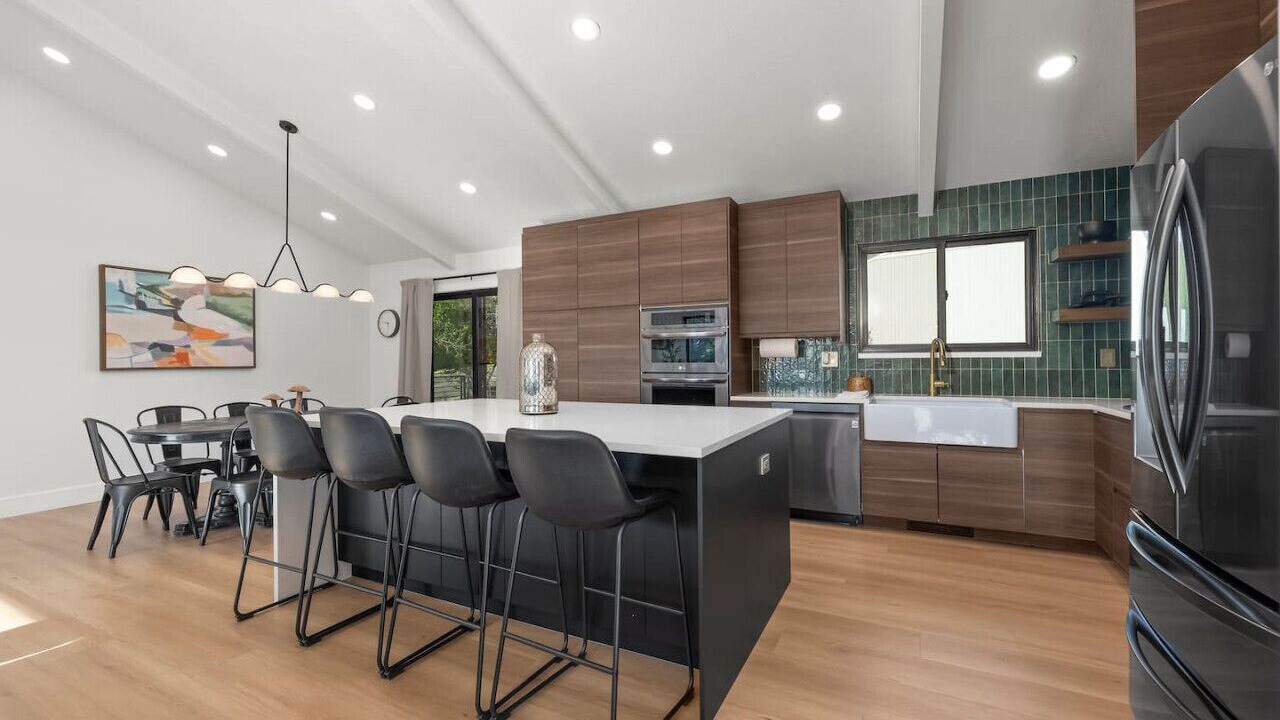 Photo of Kitchen in Sandy