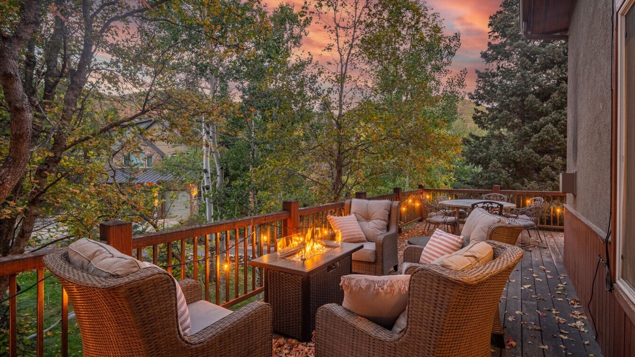 Photo of Livingroom in Sundance