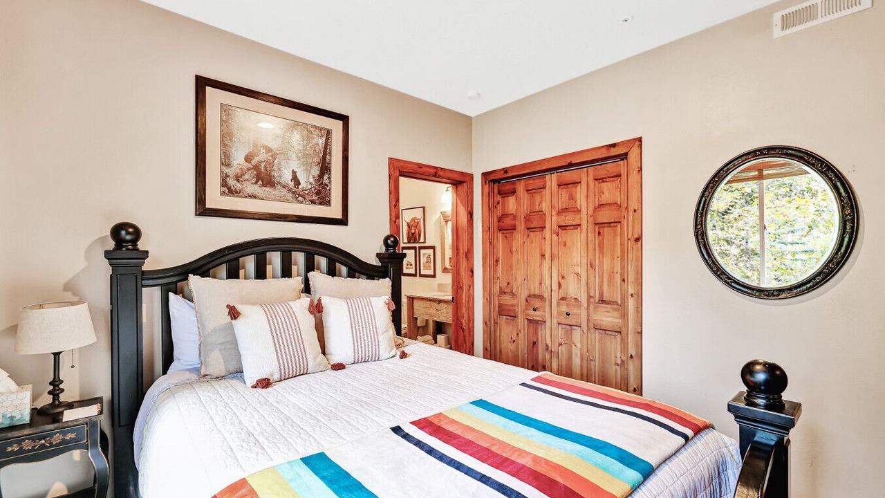 Photo of Bedroom in Sundance