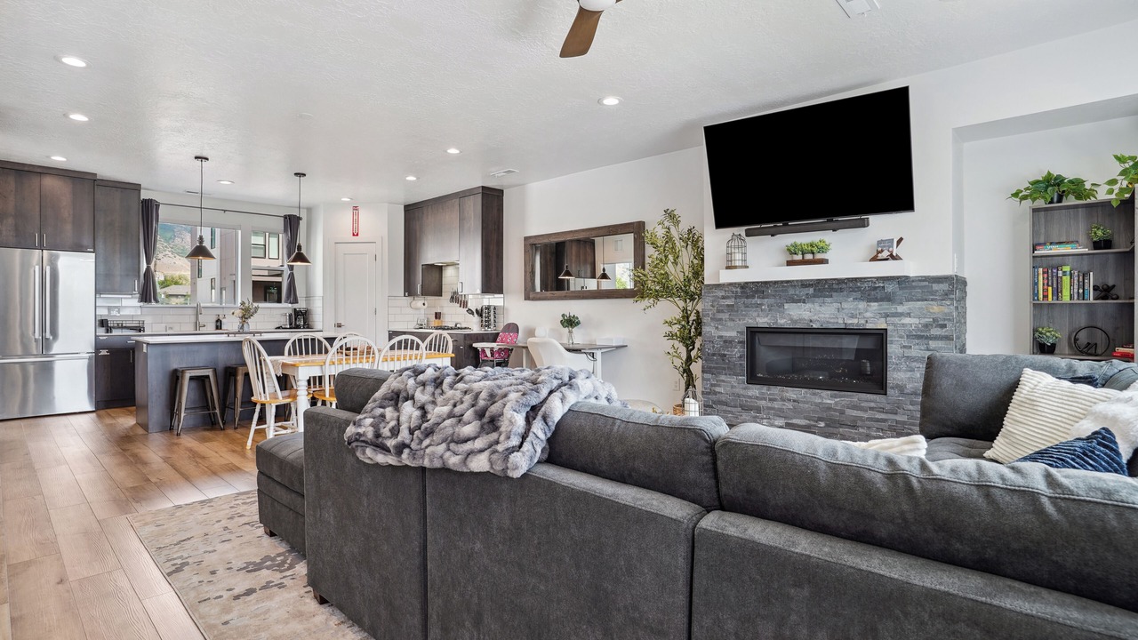 Photo of Livingroom in Central Business District