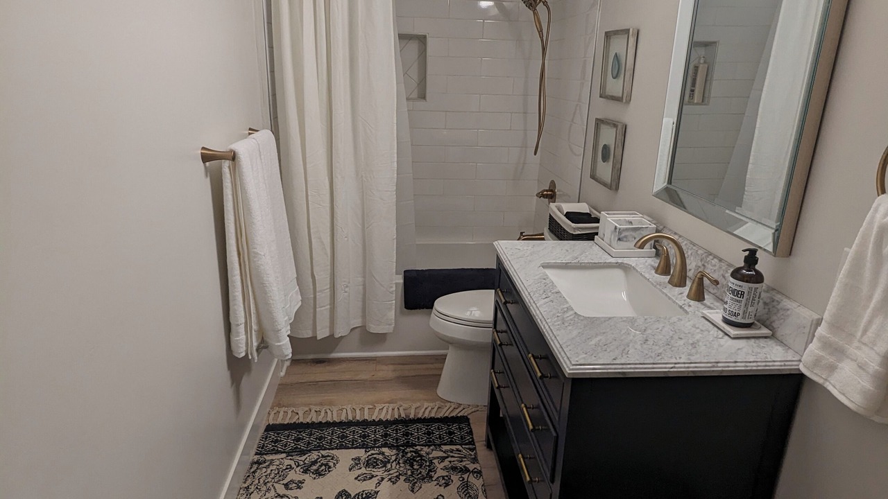 Photo of Bathroom in Cedar Hills
