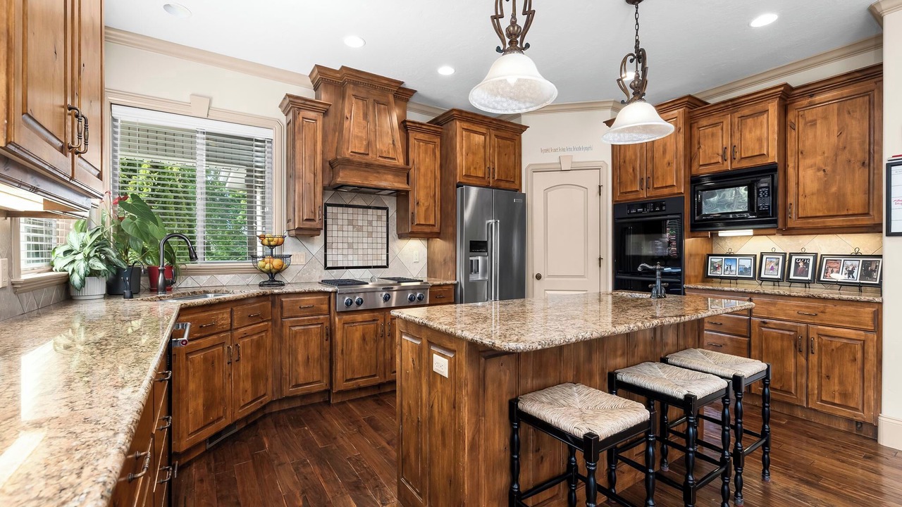 Photo of Kitchen in River Bottoms