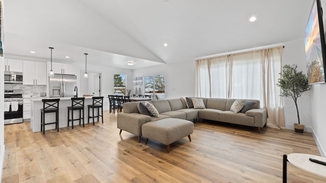 Photo of Livingroom in Orem