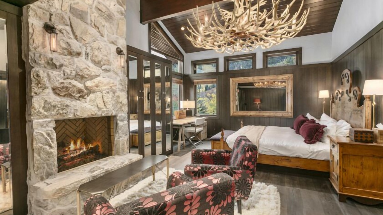 Photo of Livingroom in Deer Valley