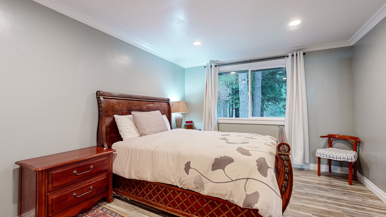 Photo of Bedroom in Snoqualmie