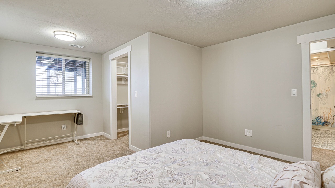 Photo of Bedroom in Layton