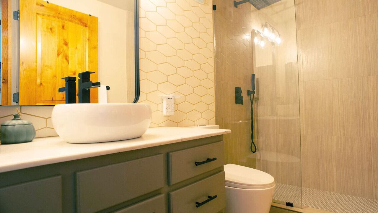 Photo of Bathroom in Kimball Junction