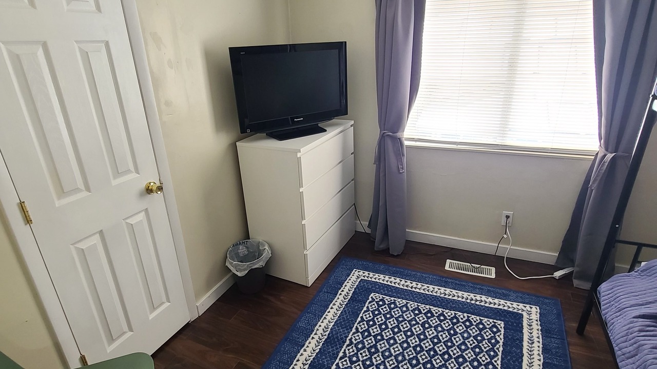 Photo of Bedroom in Lower Avenues