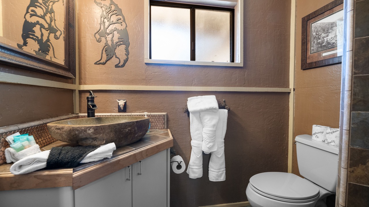 Photo of Bathroom in Whispering Forest