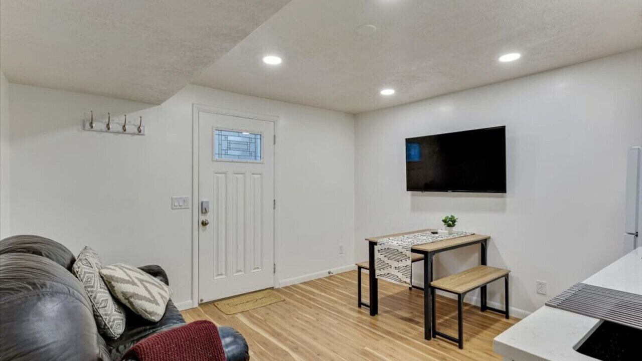 Photo of Livingroom in Sandy