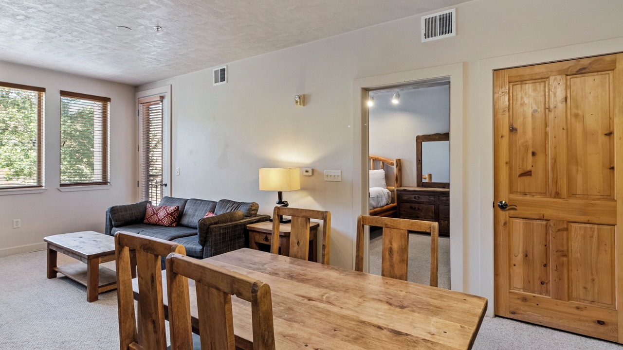 Photo of Livingroom in Kimball Junction