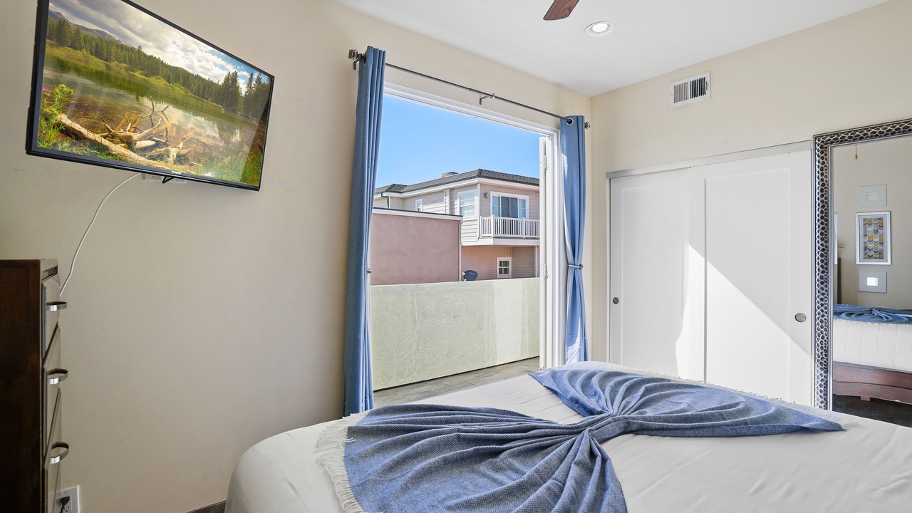 Photo of Bedroom in South Mission Beach