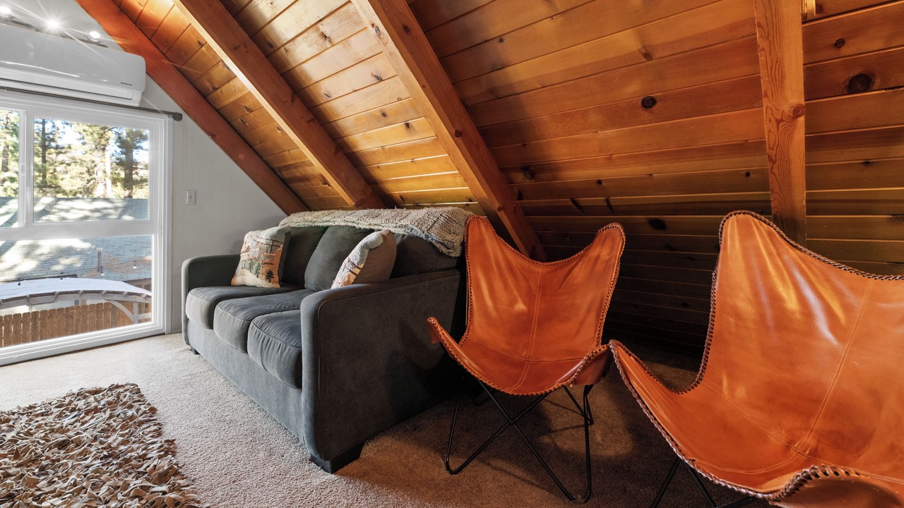 Photo of Livingroom in Big Bear City