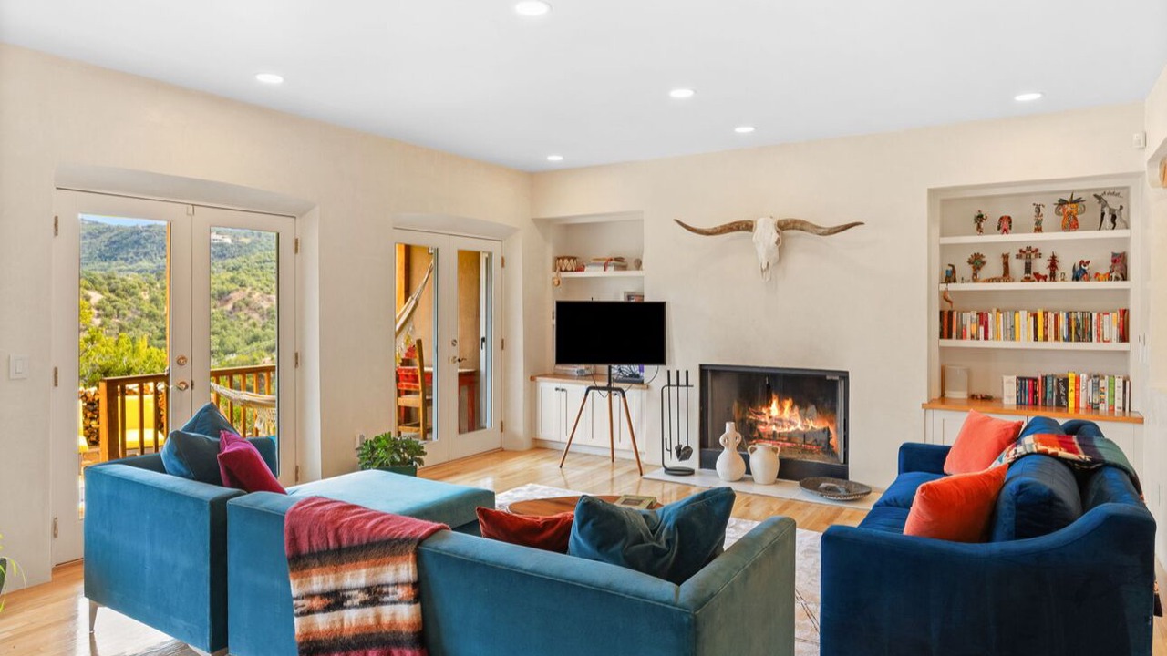 Photo of Livingroom in Tesuque