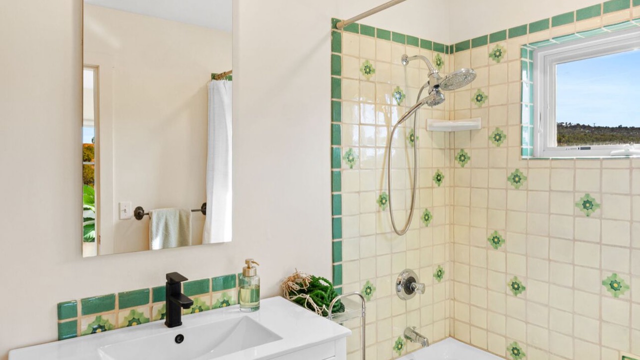 Photo of Bathroom in Tesuque