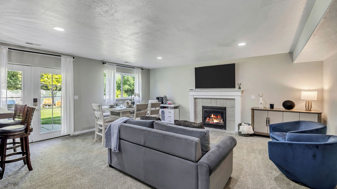 Photo of Livingroom in North Salt Lake