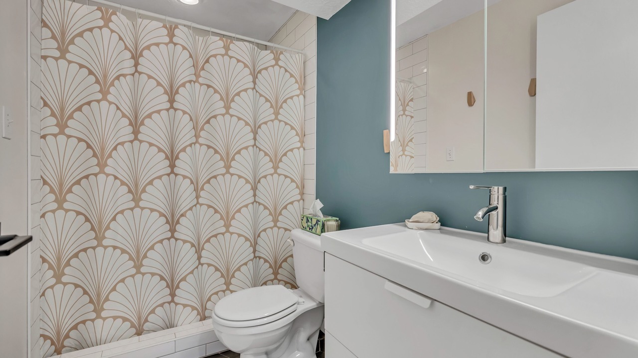 Photo of Bathroom in Sandy