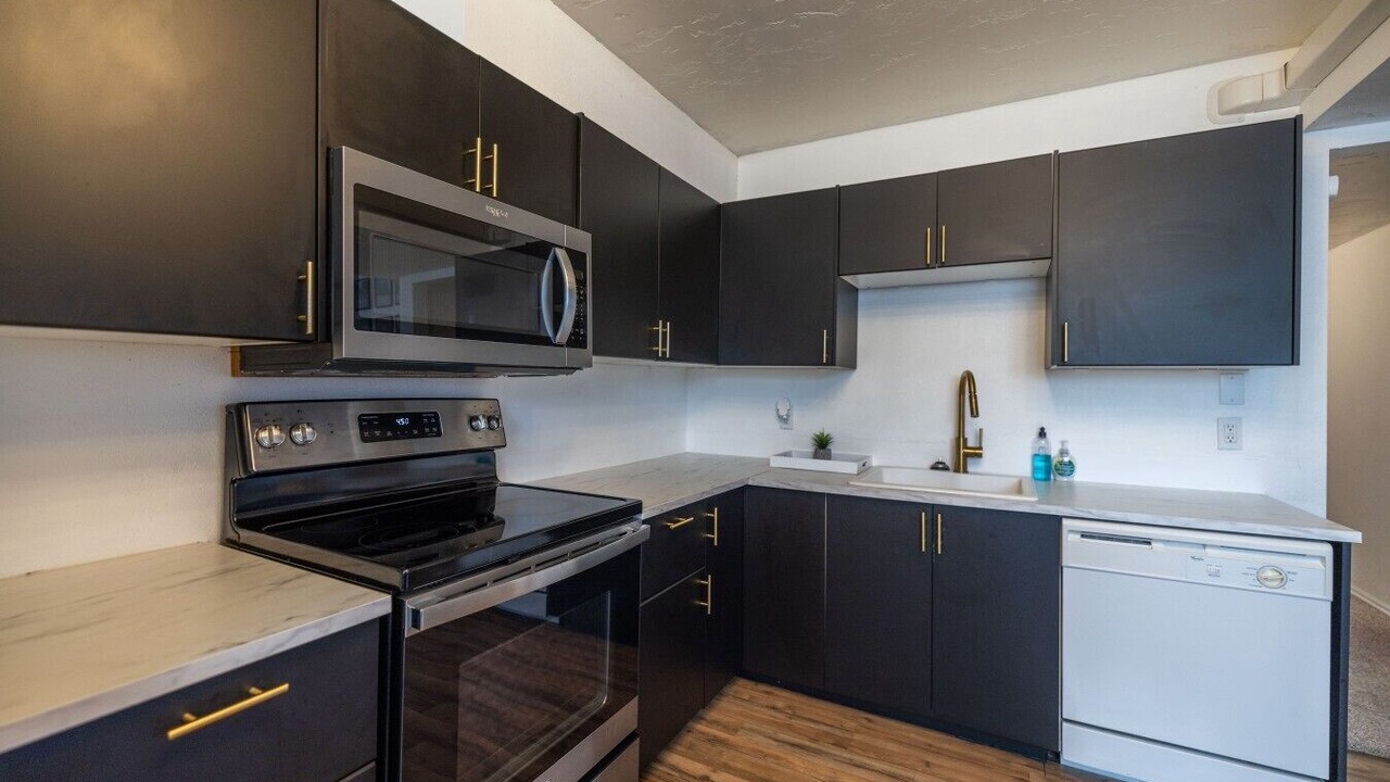 Photo of Bedroom in Lakeview