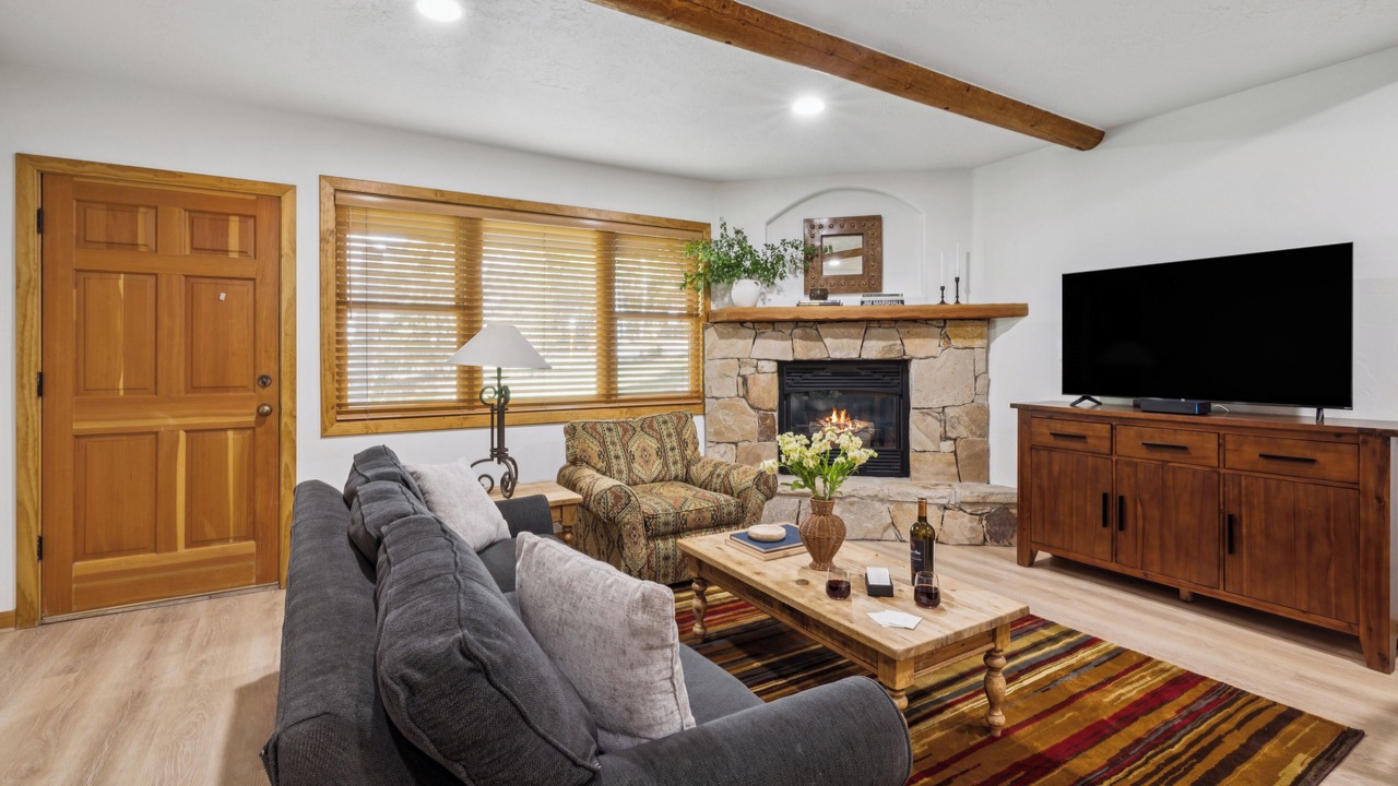 Photo of Livingroom in Deer Valley