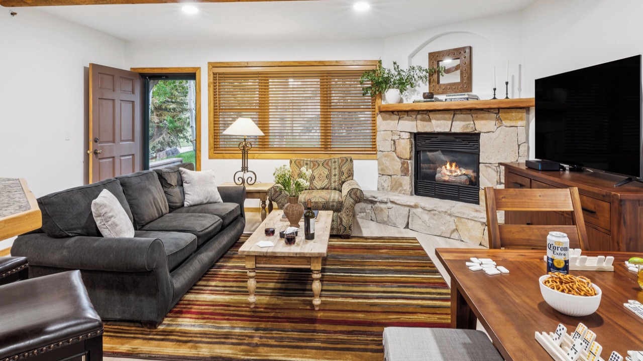 Photo of Livingroom in Deer Valley