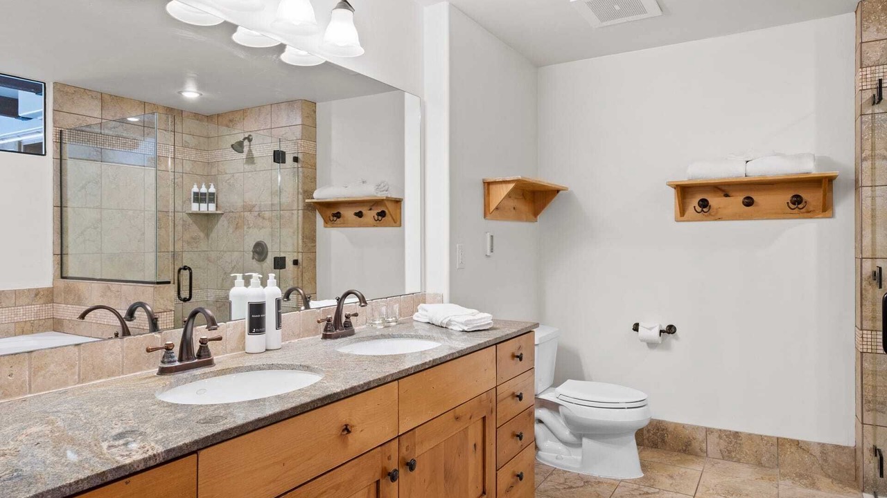 Photo of Bathroom in Kimball Junction