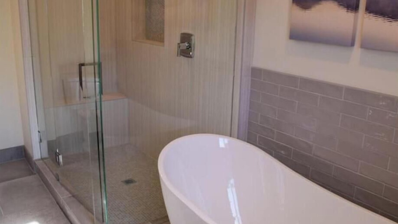 Photo of Bathroom in Cottonwood Heights